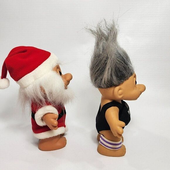 2 Vintage 8" Russ Troll Santa Claus Christmas & Aged to Perfection Figures Dolls - Picture 5 of 10